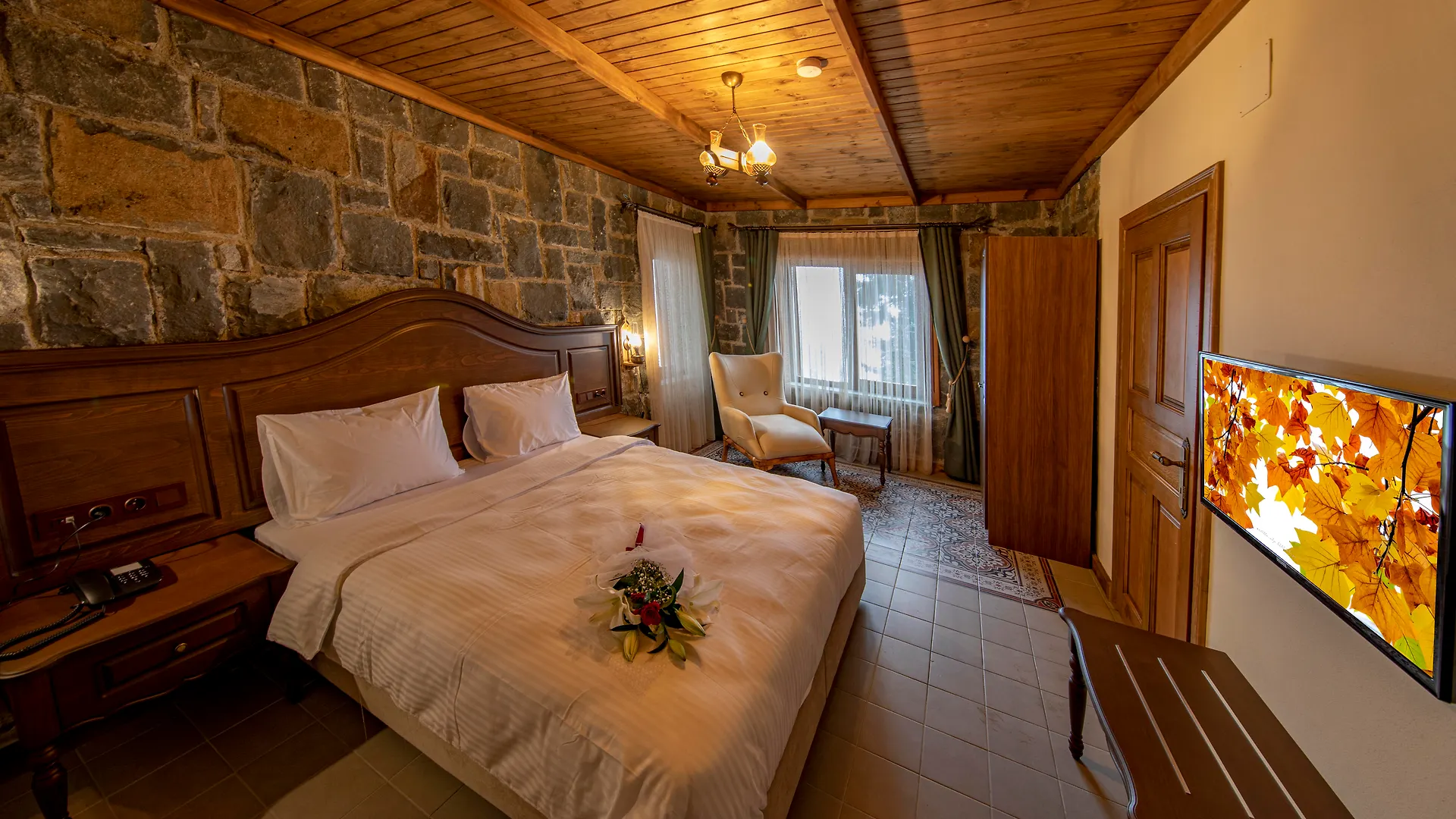 Foleya Mountain Resort Hotel & Villas contacts
